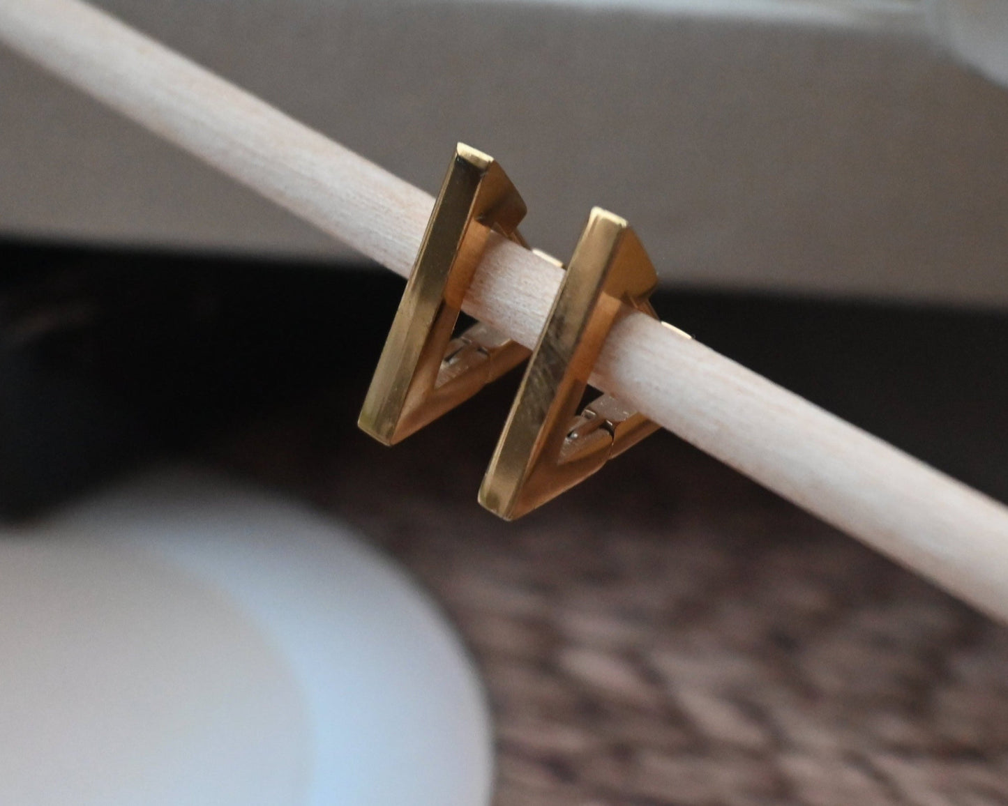 anti-tarnish triangular studs