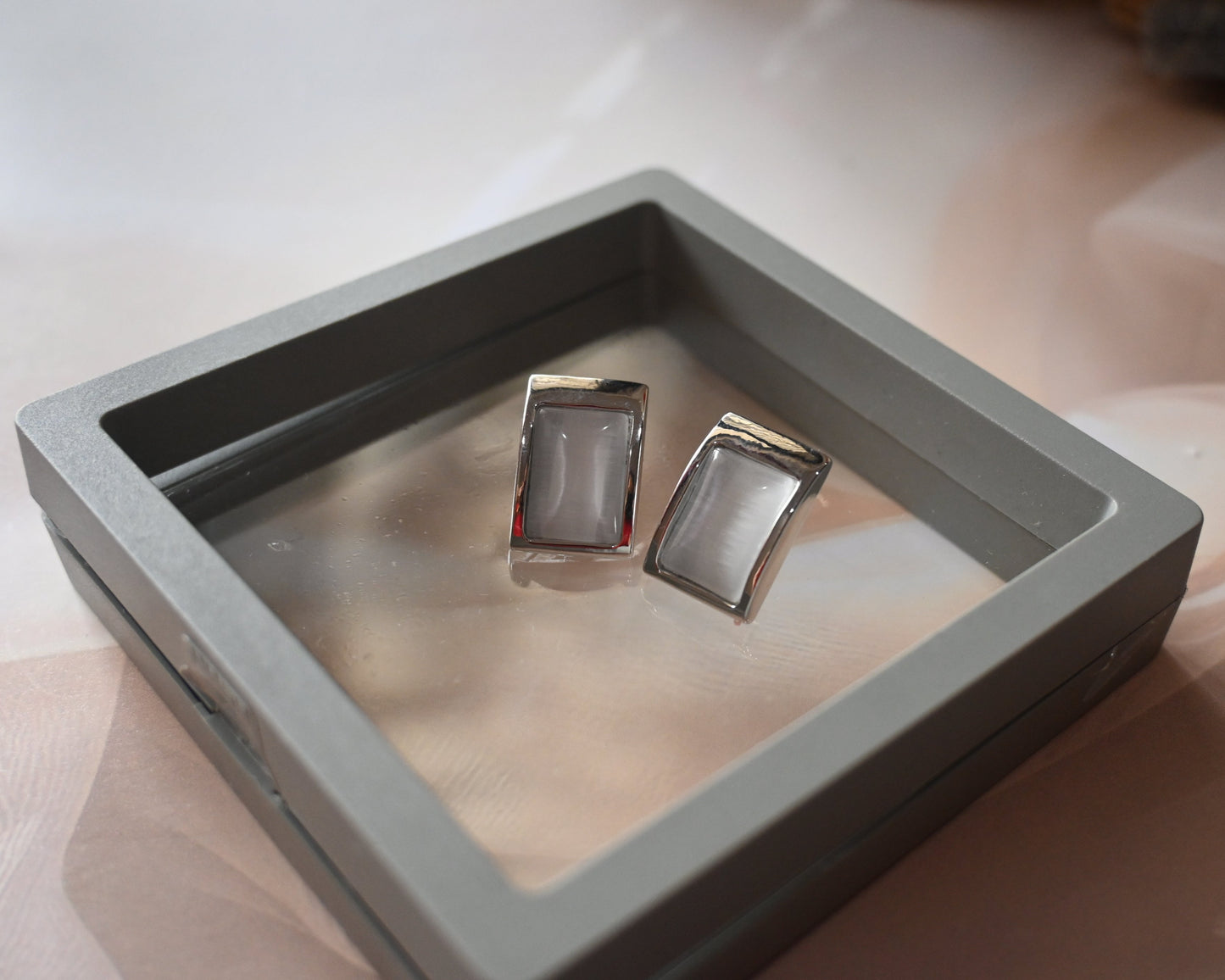 Daisy aura studs