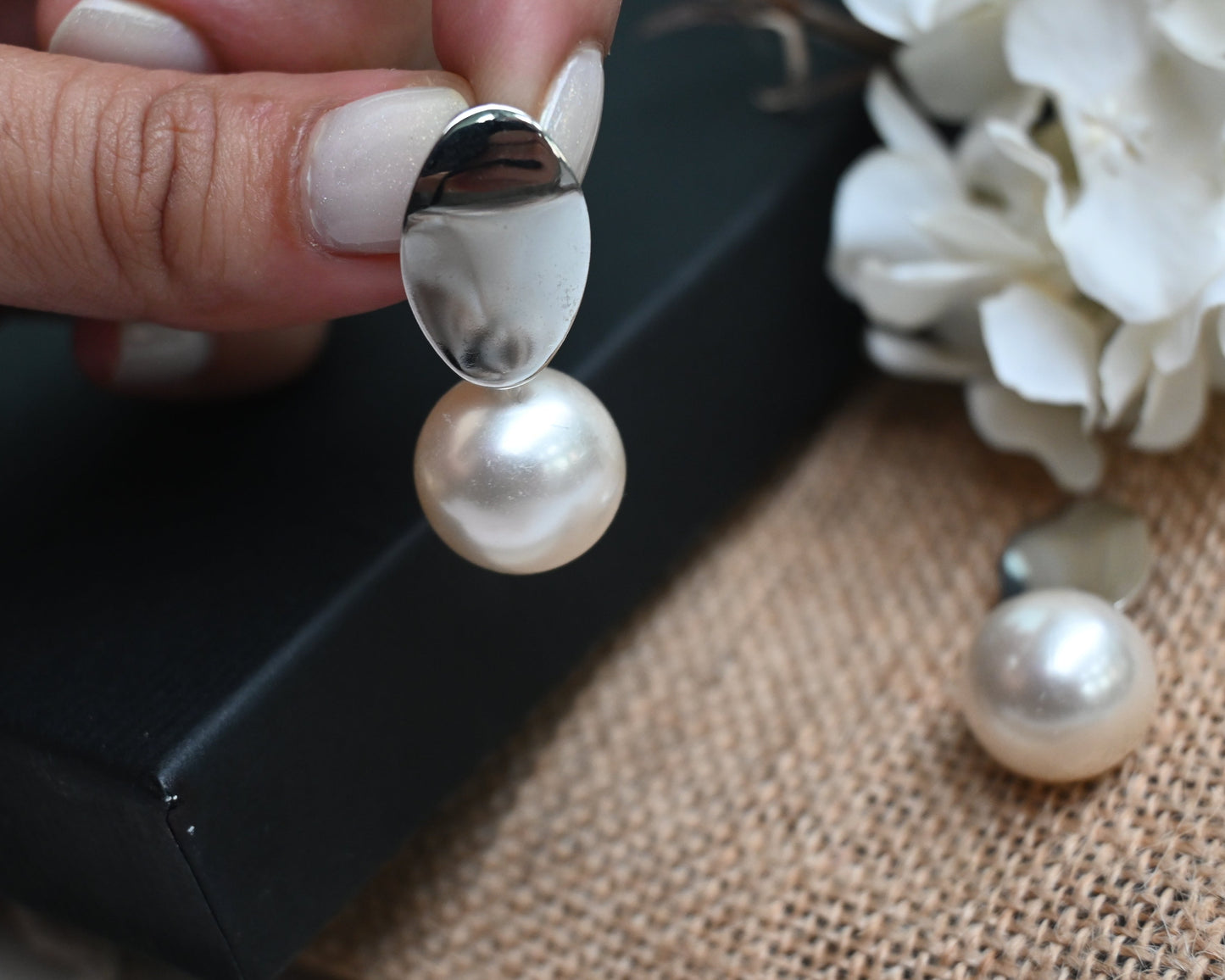 round pearl with silver