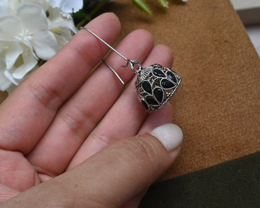 black light jhumka