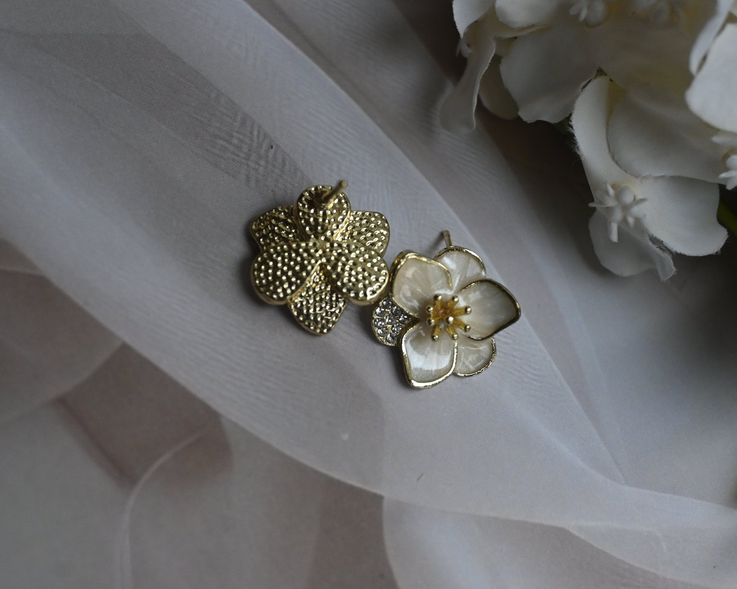 white and golden flower