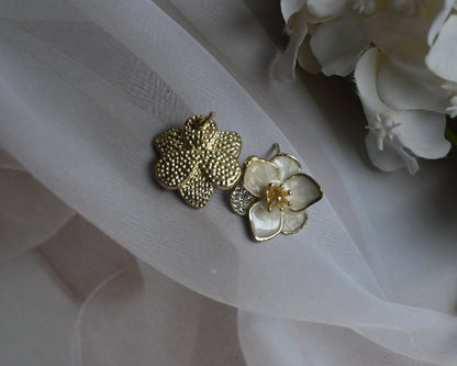 white and golden flower
