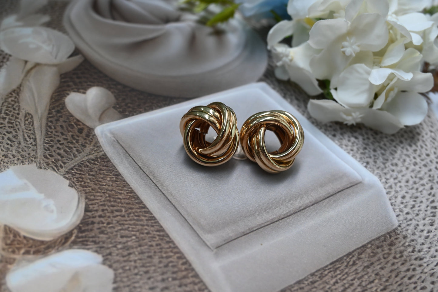 golden knot