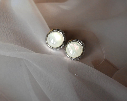 classic round studs