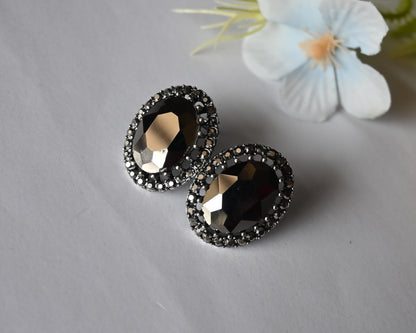 black elegant studs