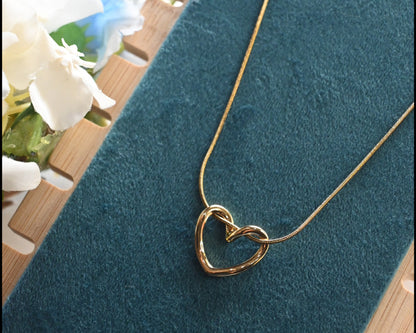 heart necklace