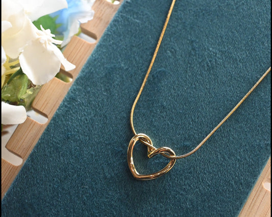 heart necklace